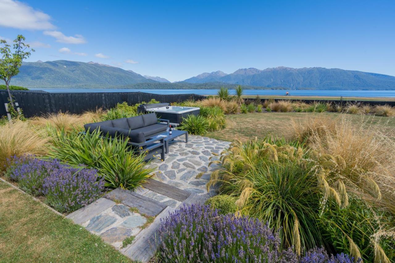 Lake House - Te Anau Holiday Home Eksteriør bilde