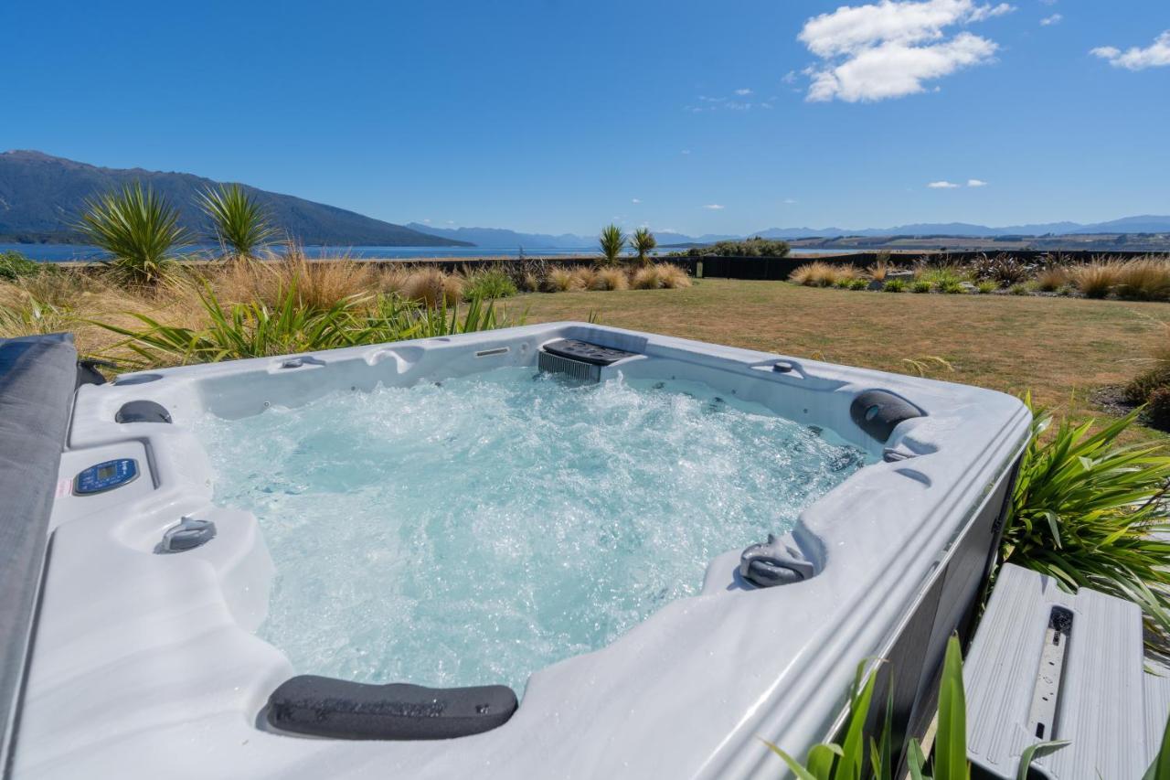 Lake House - Te Anau Holiday Home Eksteriør bilde